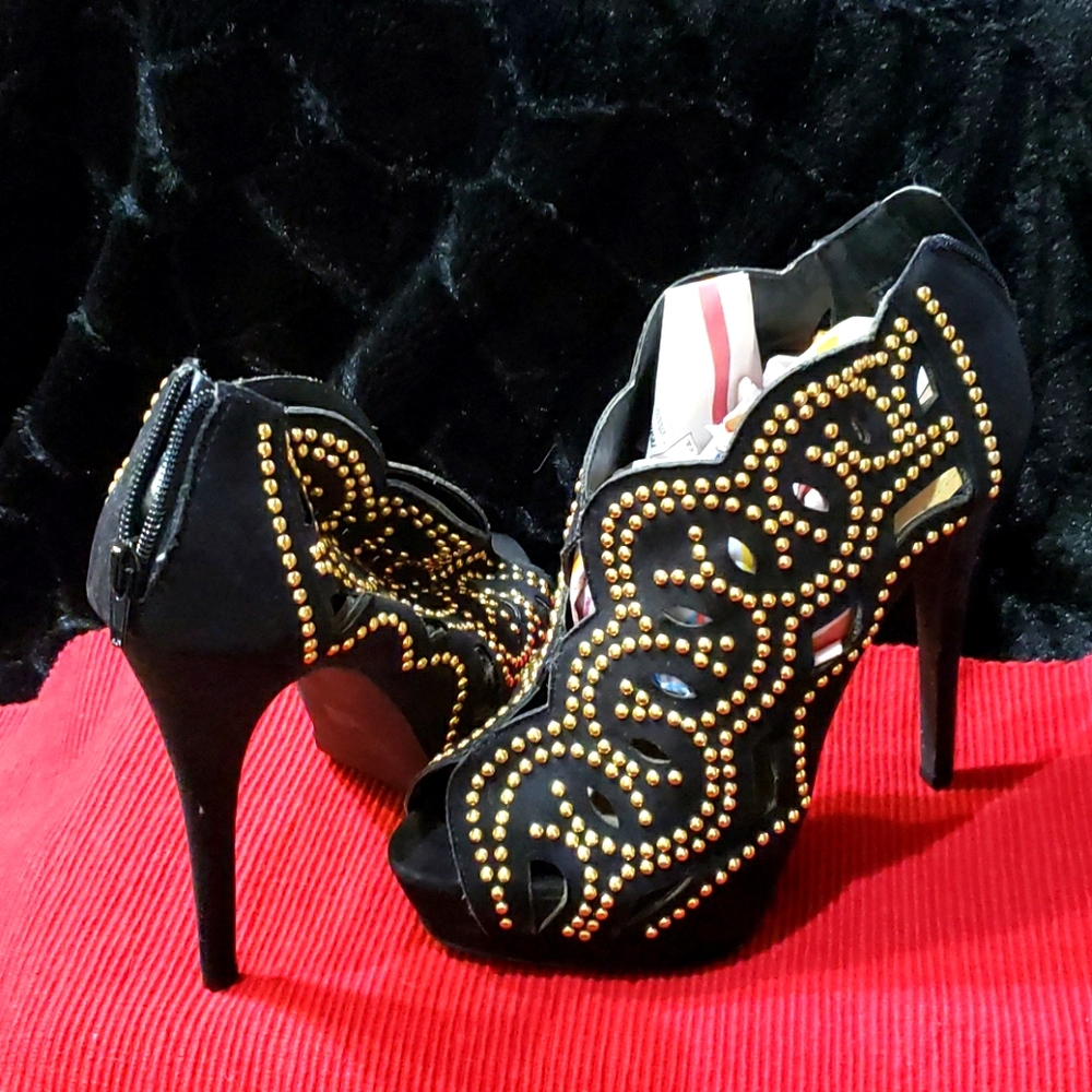 Heeled Sexy Gold-Embellished  Shoes